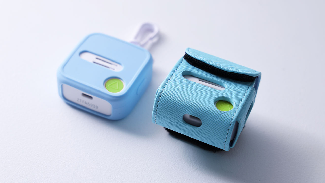 みもりトークGPS、2026年最新版を純正レザーケースとシリコンケースの写真